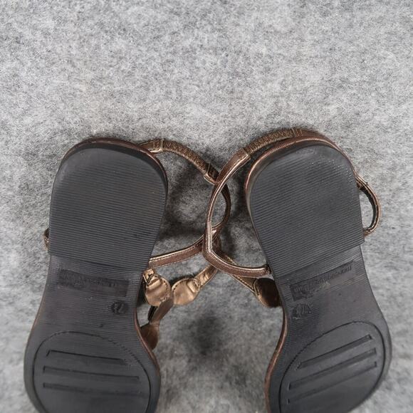 Montego Bay Club Shoes Womens 7.5 Sandals Fashion Flats Thong Ankle Buckle Strap - Picture 10 of 11